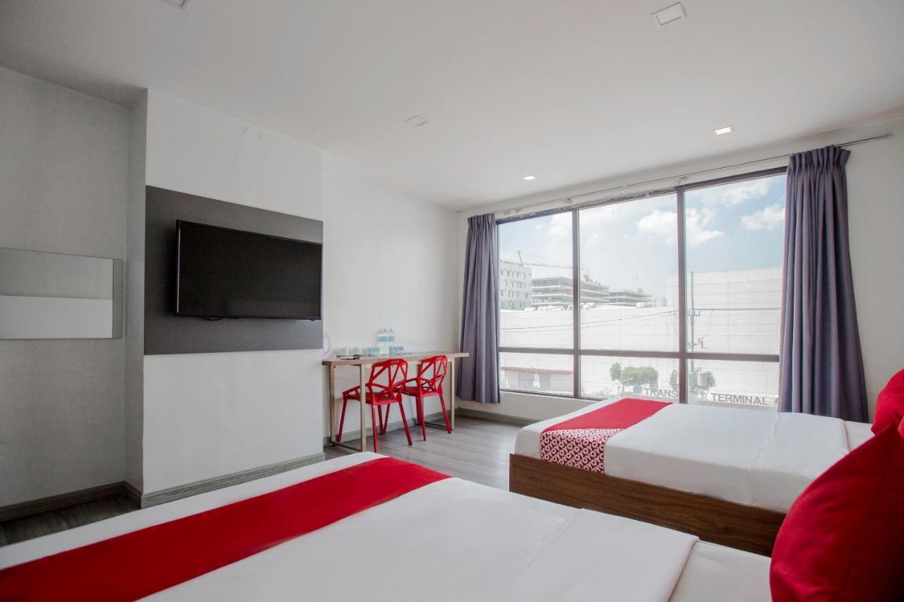 Oyo 666 Mc Hotel Fairview Quezon City Zewnętrze zdjęcie