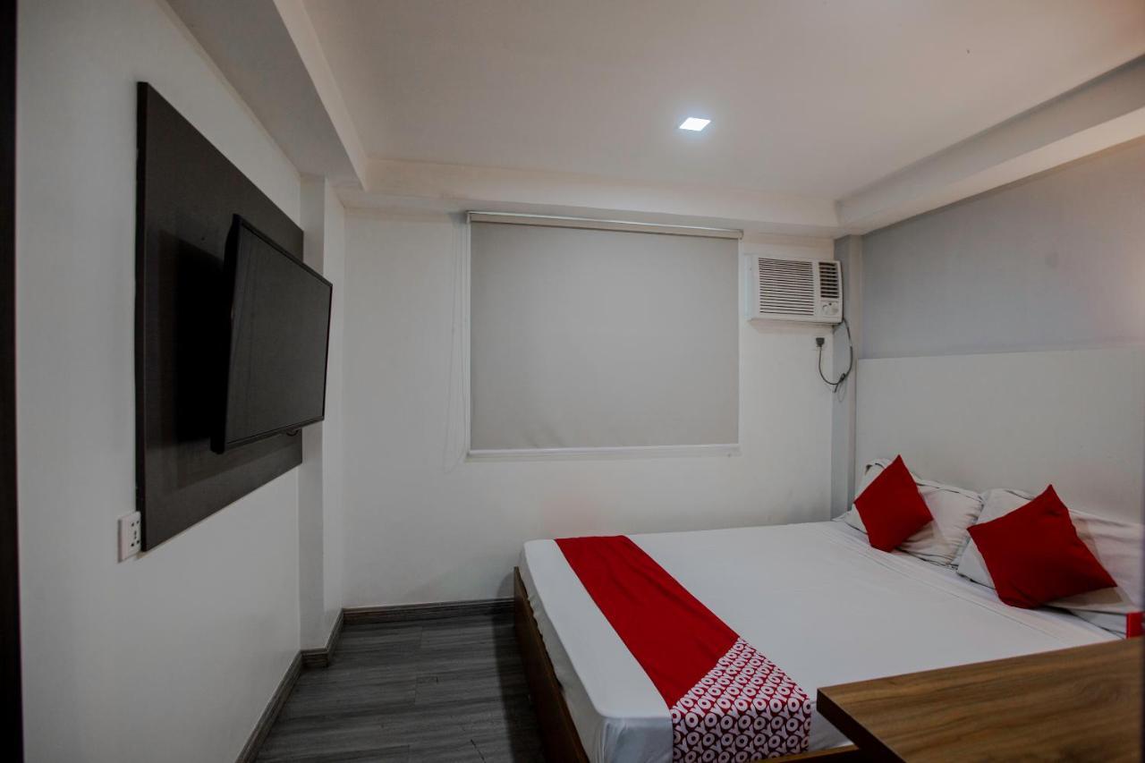 Oyo 666 Mc Hotel Fairview Quezon City Zewnętrze zdjęcie
