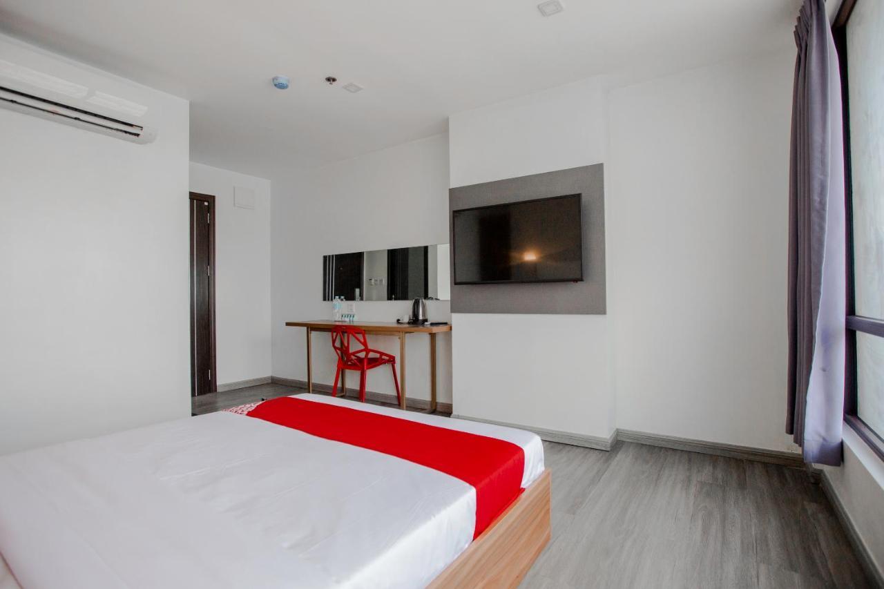 Oyo 666 Mc Hotel Fairview Quezon City Zewnętrze zdjęcie