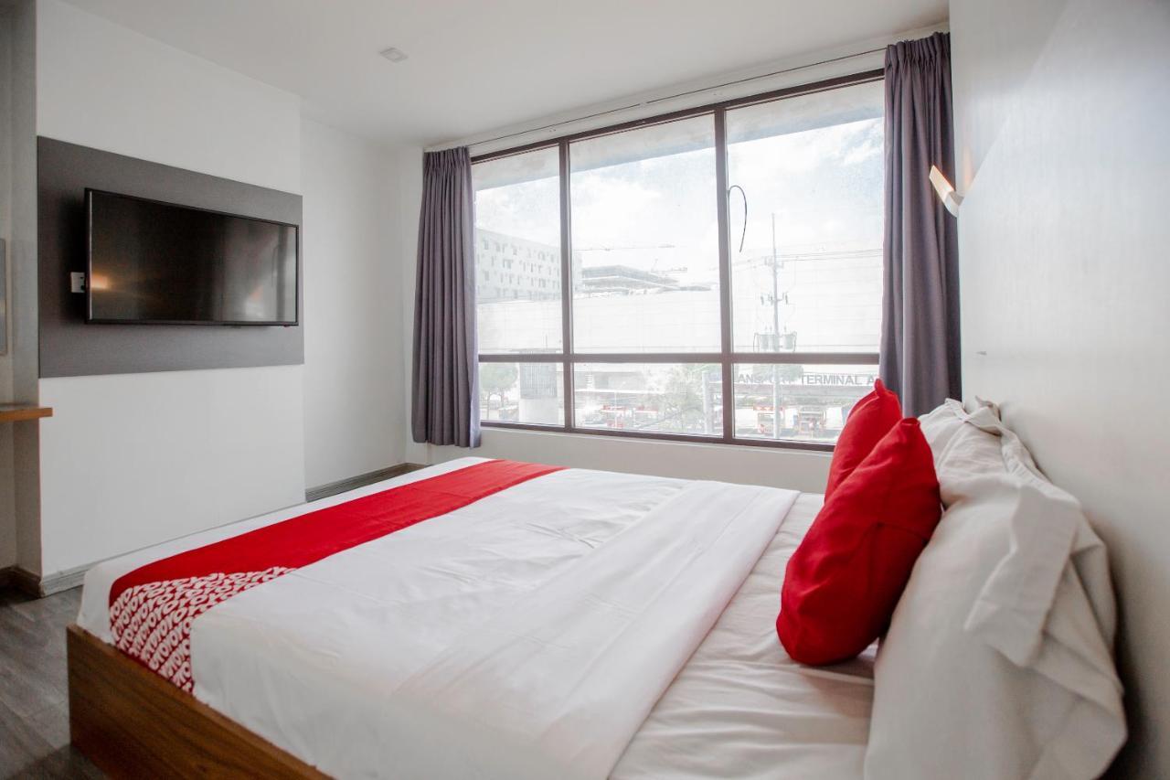 Oyo 666 Mc Hotel Fairview Quezon City Zewnętrze zdjęcie