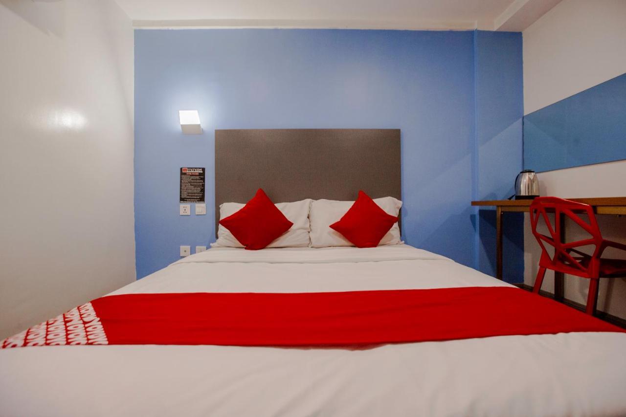 Oyo 666 Mc Hotel Fairview Quezon City Zewnętrze zdjęcie